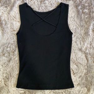 Crop tank with criss cross